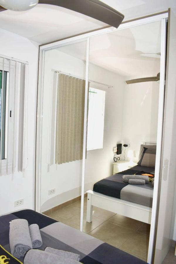 Margherita'S Apartment San Eugenio Costa Adeje Bagian luar foto