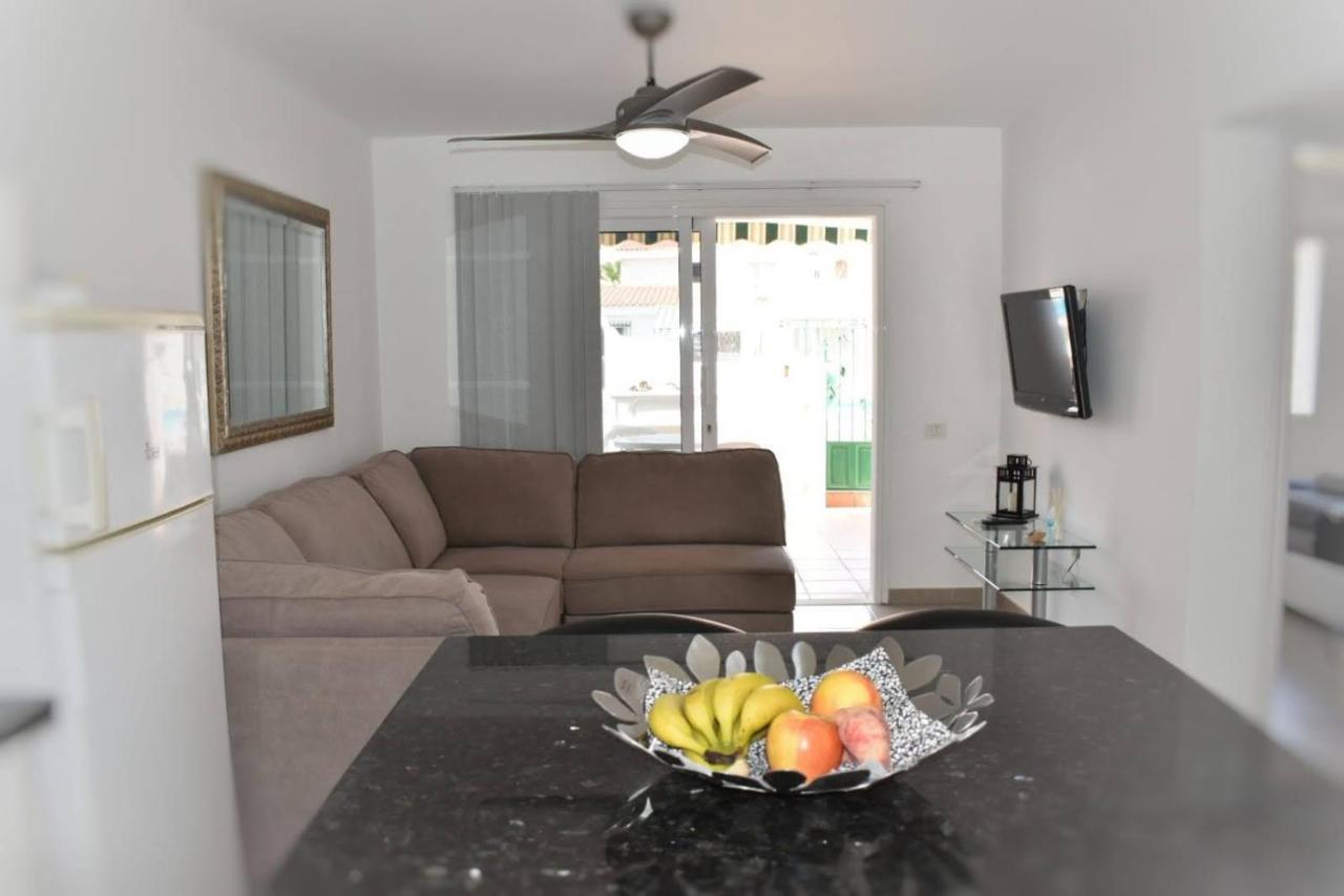 Margherita'S Apartment San Eugenio Costa Adeje Bagian luar foto